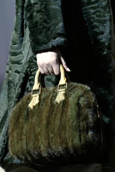 Look 14